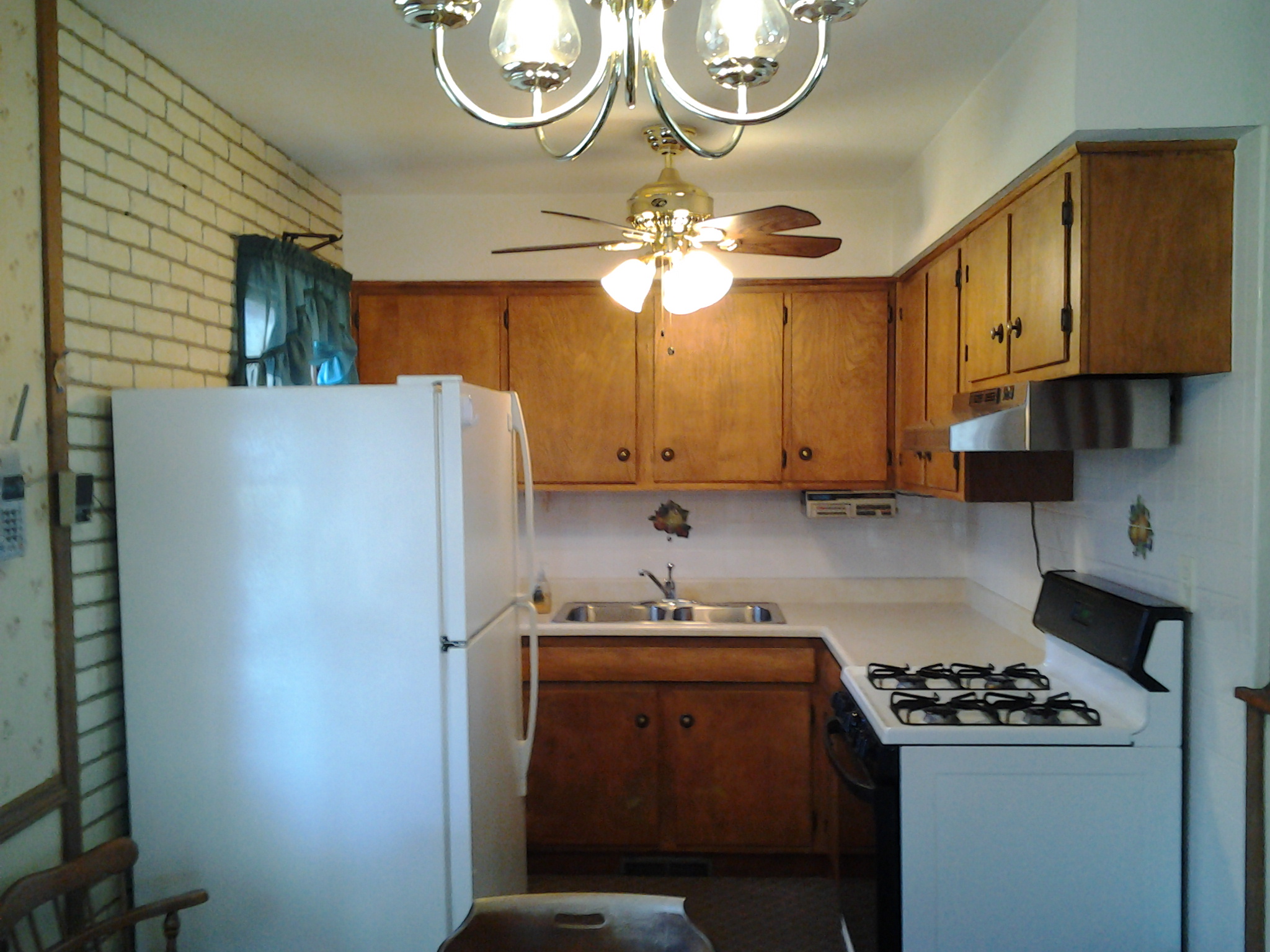 11 kitchen and ceiling fan